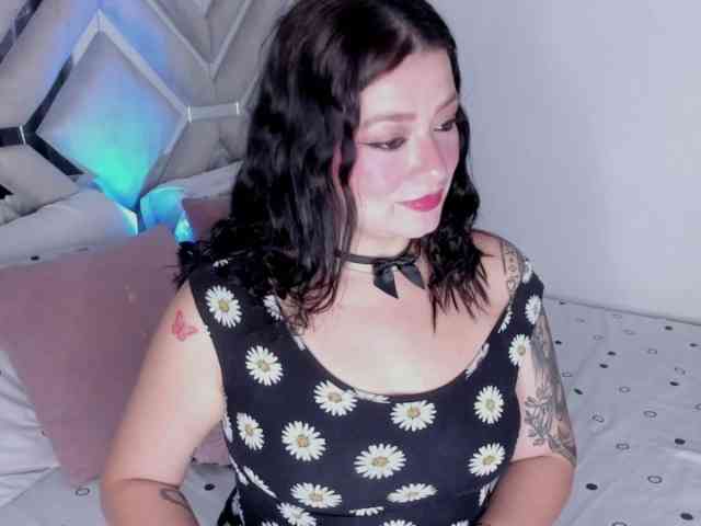 AlanaRouse1 webcam