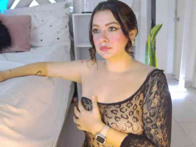 AlanaRouse1 webcam