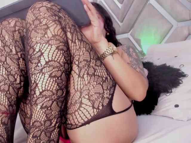 AlanaRouse1 webcam