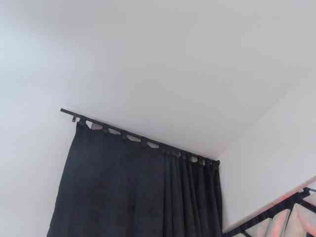 AlanaRouse1 webcam