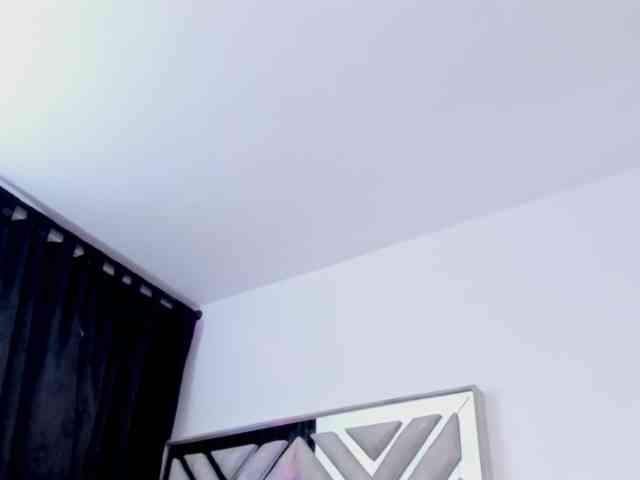 alanarouse1's live room