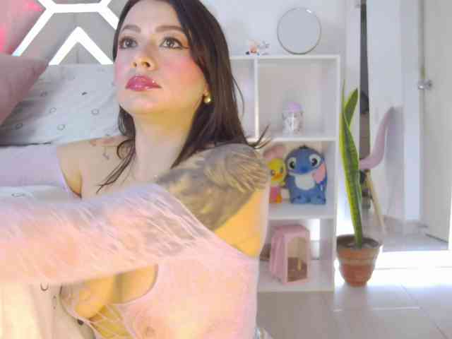 AlanaRouse1 webcam
