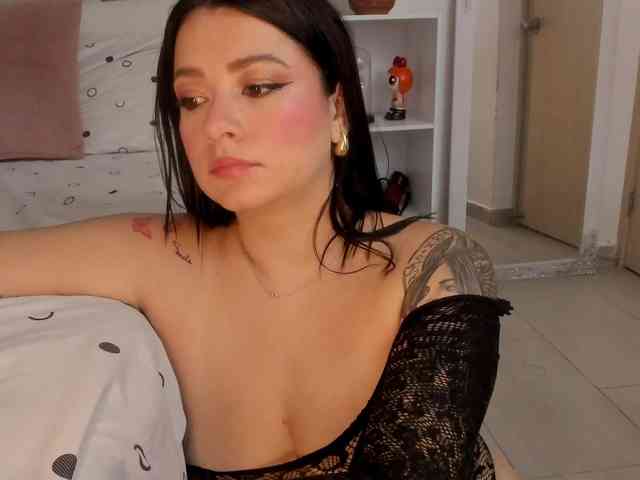 AlanaRouse1 webcam