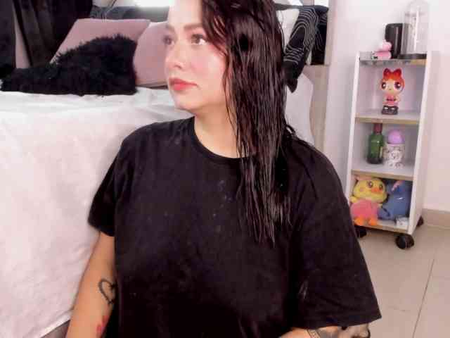 AlanaRouse1 webcam