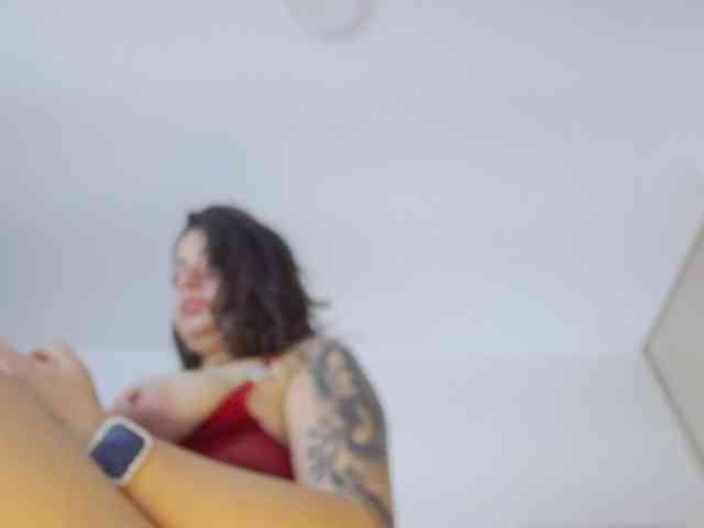 AlanaRouse1 webcam