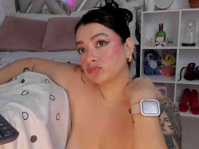 AlanaRouse1 webcam