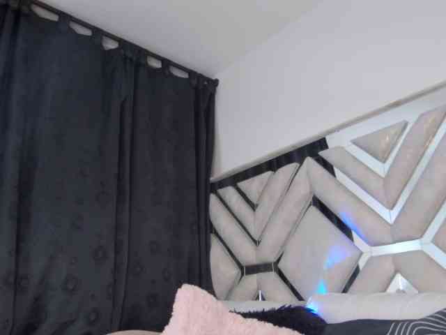 AlanaRouse1 webcam