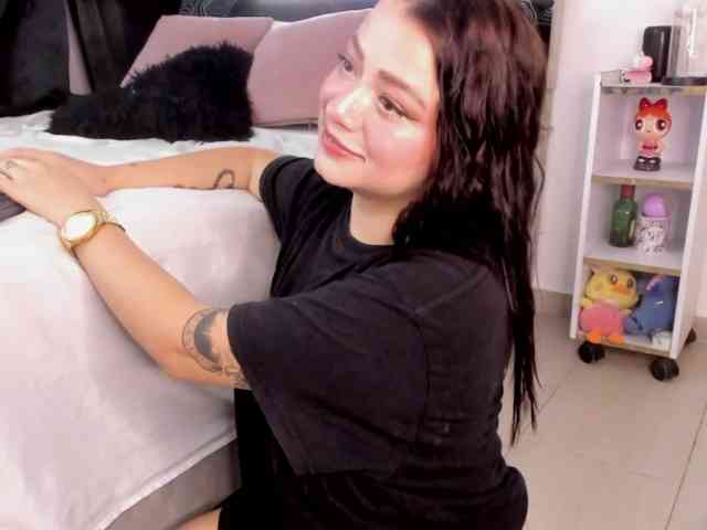 AlanaRouse1 webcam