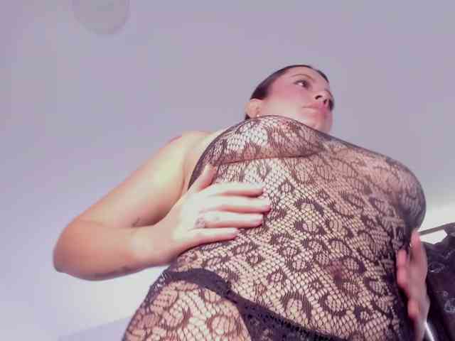 AlanaRouse1 webcam