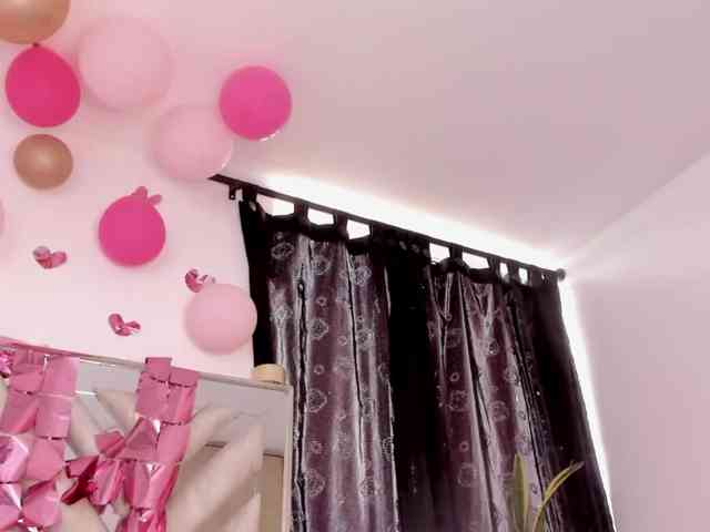 AlanaRouse1 webcam