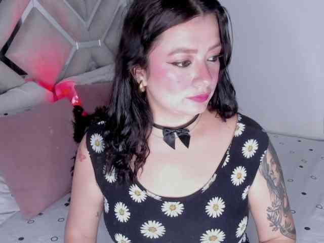 AlanaRouse1 webcam