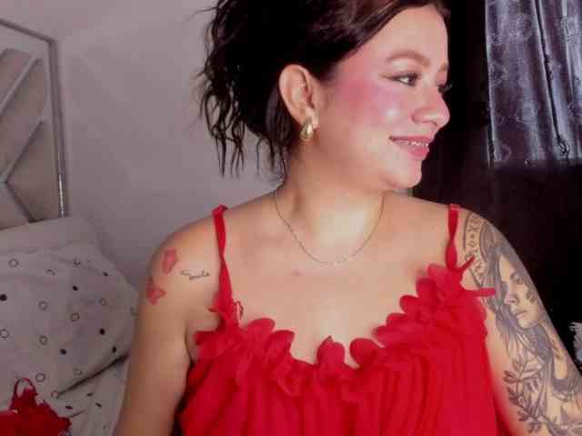 AlanaRouse1 webcam