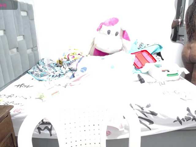 thickebonymilf's BongaCams show and profile