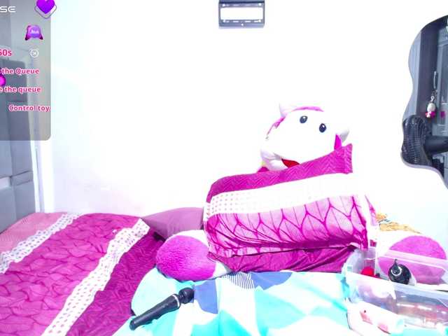 le modèle thickebonymilf est en webcam porno dans un show sur le site bongacams, il possède les tags suivants: Ebony,Brunette,Trimmed