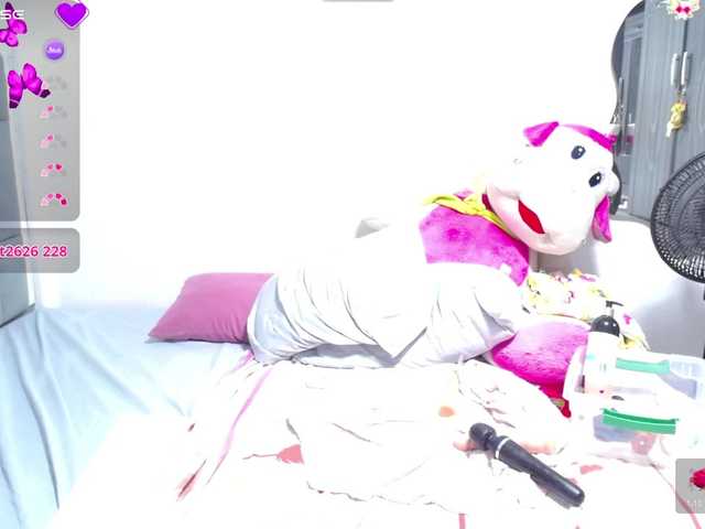 thickebonymilf live cam on BongaCams