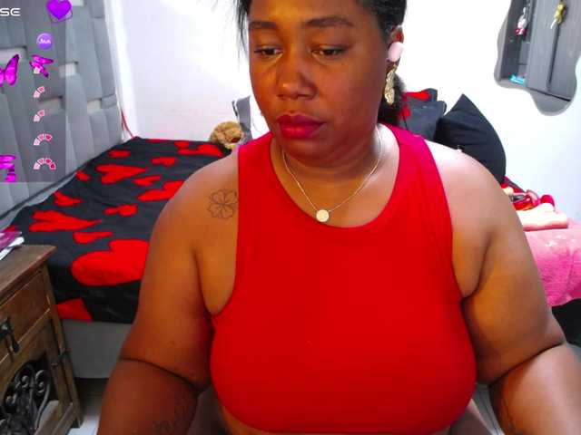 thickebonymilf live cam on BongaCams