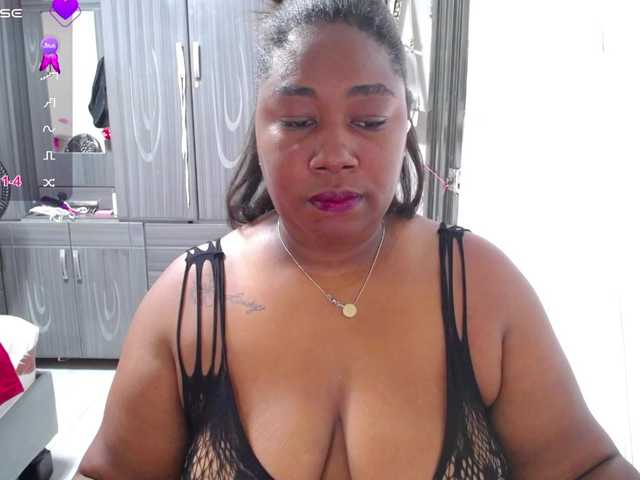 thickebonymilf
