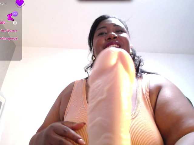 thickebonymilf live cam on BongaCams