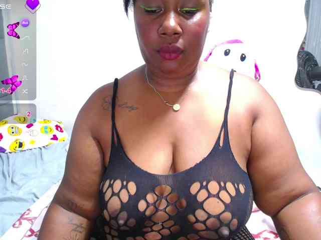 thickebonymilf webcam