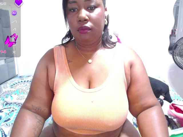 thickebonymilf webcam
