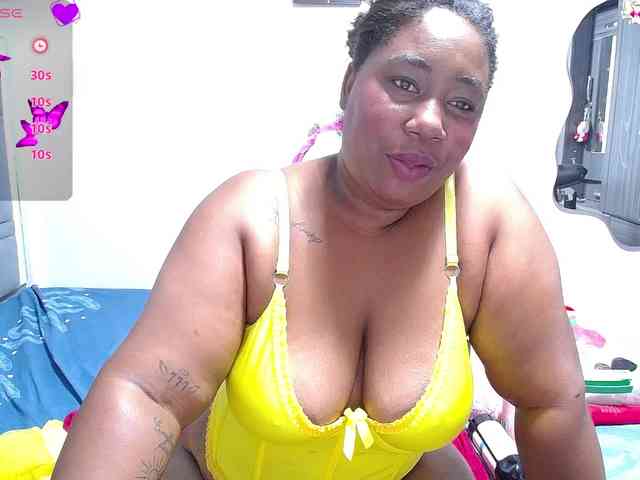 thickebonymilf webcam