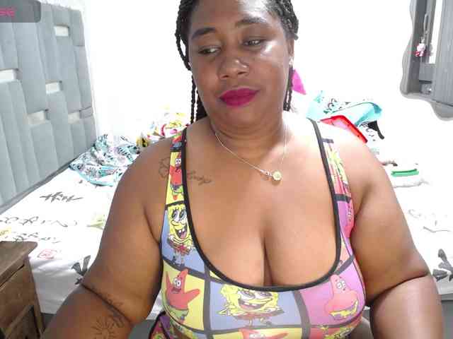 thickebonymilf webcam