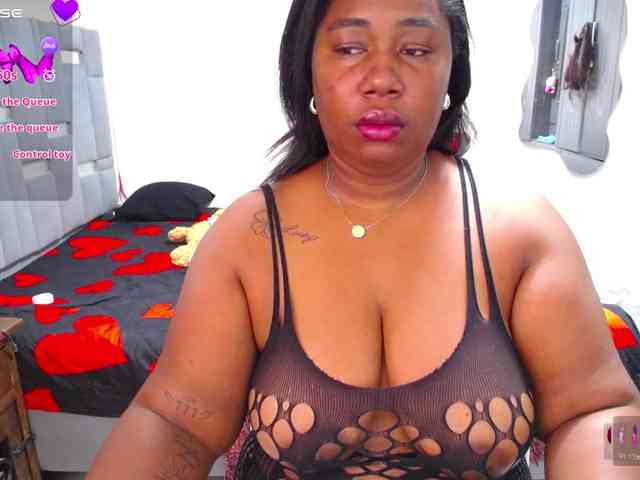 thickebonymilf webcam