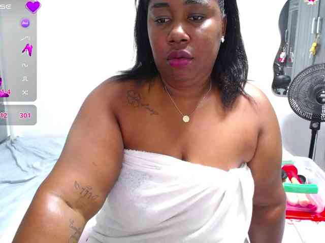 thickebonymilf webcam