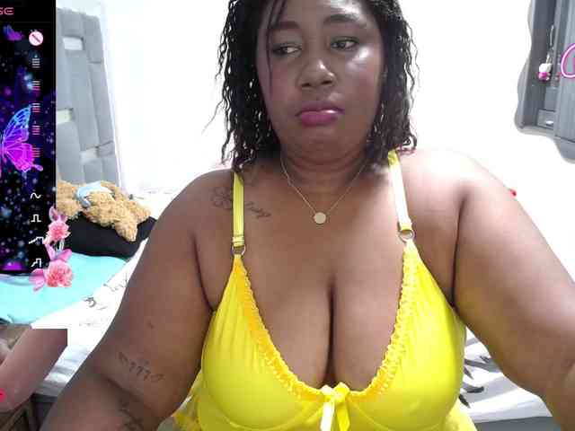 thickebonymilf webcam