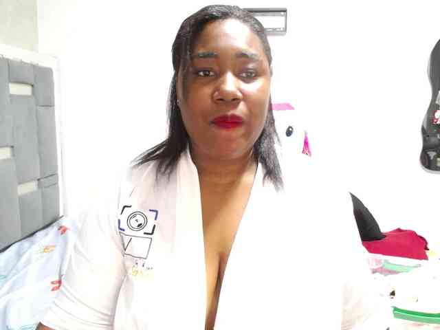 thickebonymilf webcam