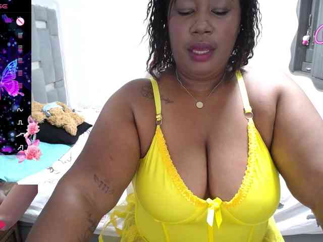 thickebonymilf webcam