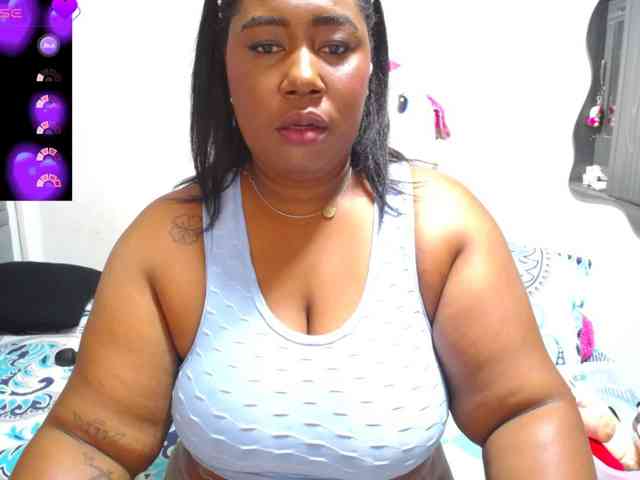 thickebonymilf webcam