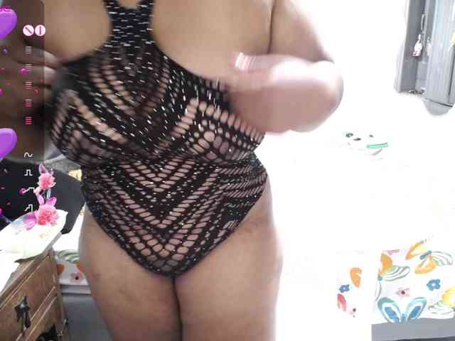 thickebonymilf webcam