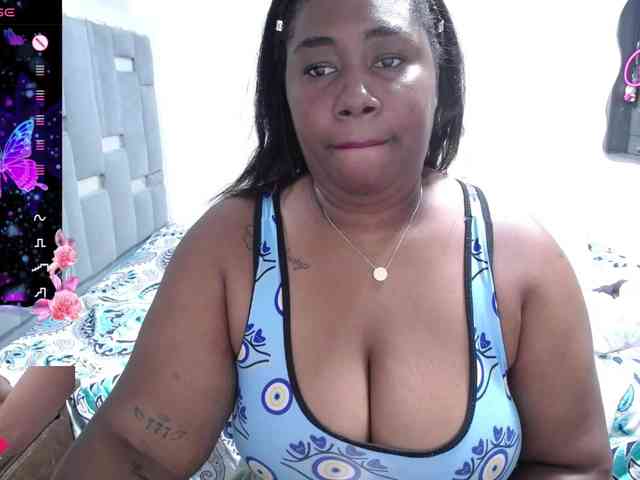 Модель: thickebonymilf