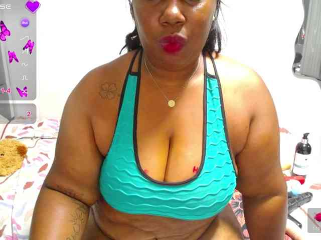 thickebonymilf webcam