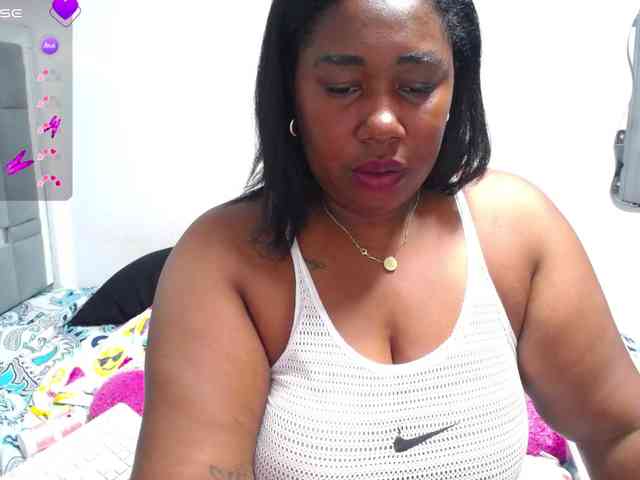 thickebonymilf webcam