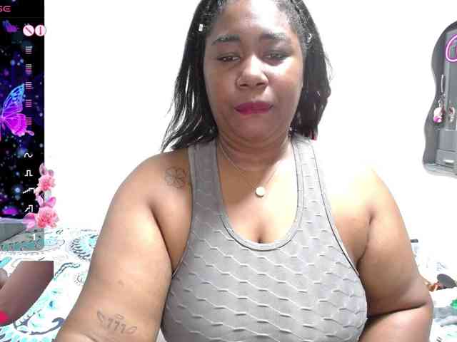 thickebonymilf webcam