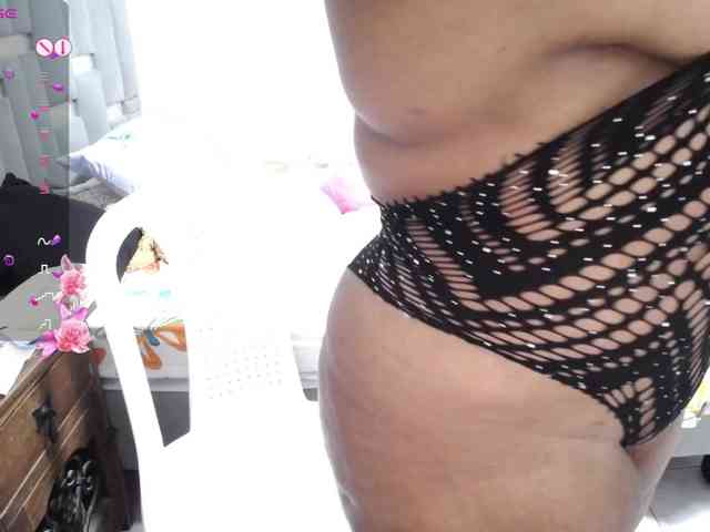 thickebonymilf webcam