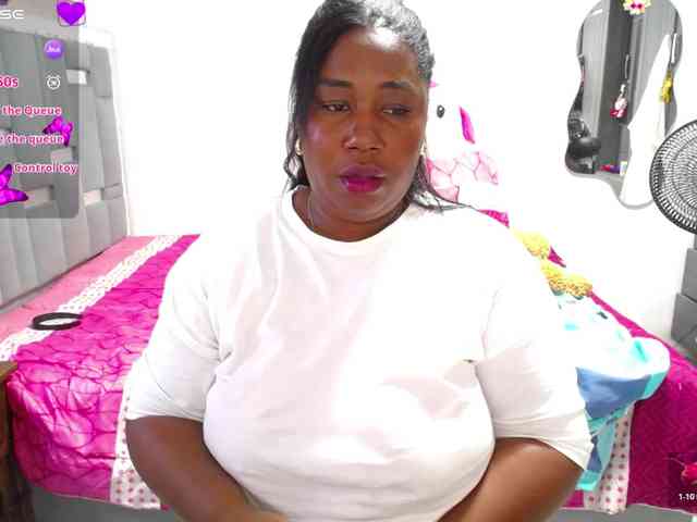 thickebonymilf webcam