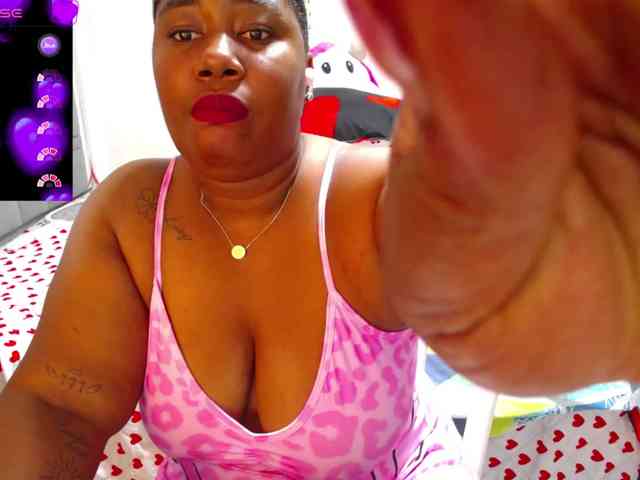 thickebonymilf webcam