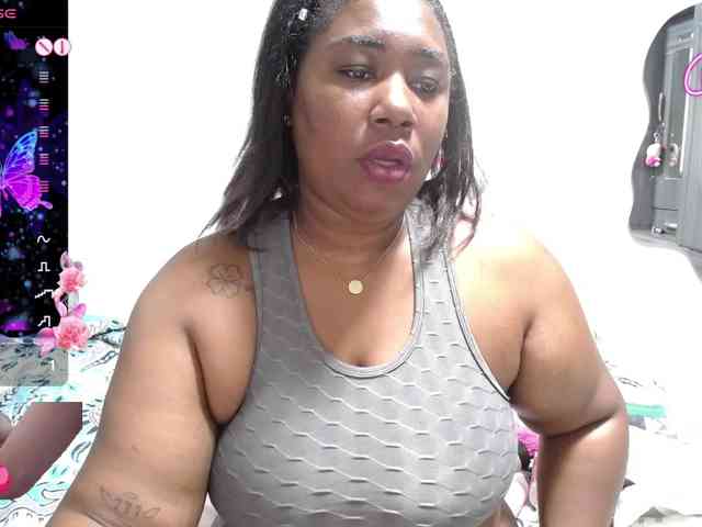 thickebonymilf webcam