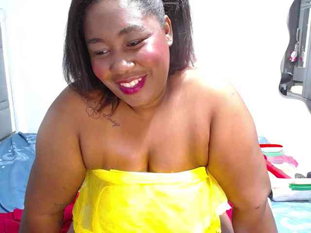 thickebonymilf webcam