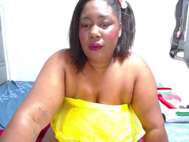 thickebonymilf webcam