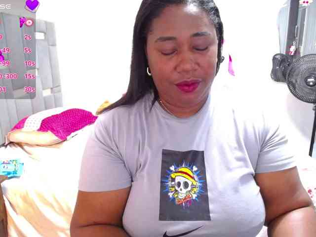 thickebonymilf webcam