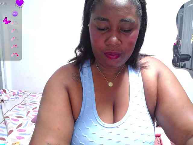 thickebonymilf webcam