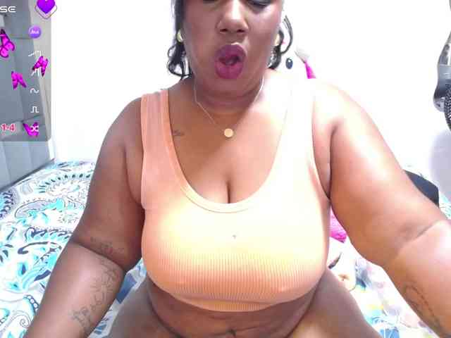 thickebonymilf webcam