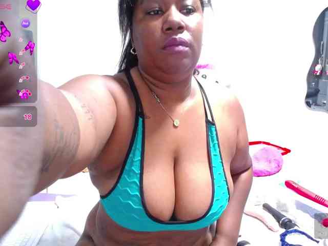 thickebonymilf