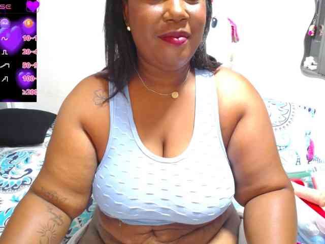 thickebonymilf webcam