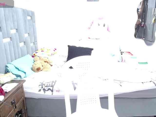 thickebonymilf webcam