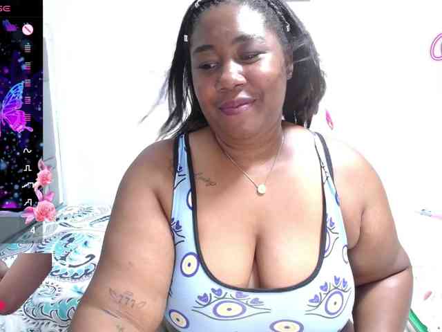 thickebonymilf webcam